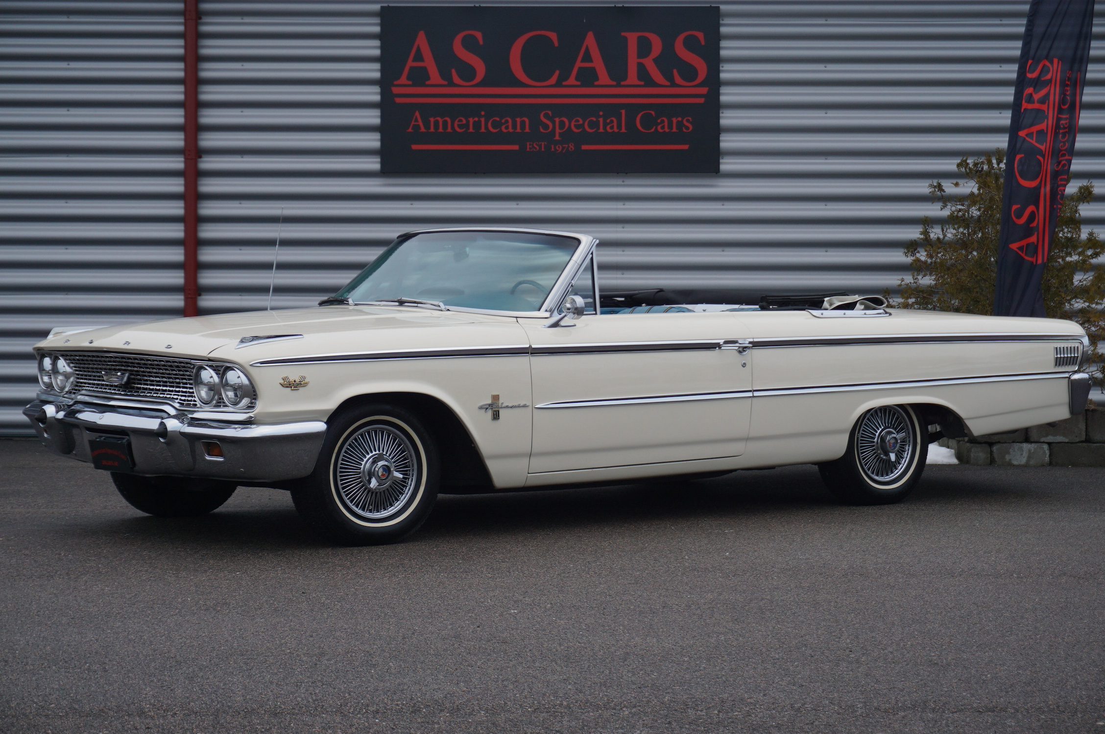 Pris 369000:- Vi erbjuder förmånlig finansiering. Välkomna att besöka vår bilhall i Mellerud Smedjegatan 2 i Mellerud KÖPER-BYTER-SÄLJER-FÖRMEDLAR